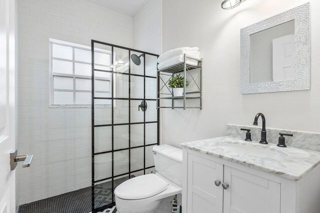 200 NE 2nd Street, Boca Raton, FL 33432