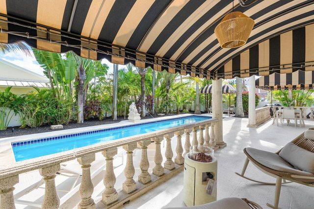 200 NE 2nd Street, Boca Raton, FL 33432