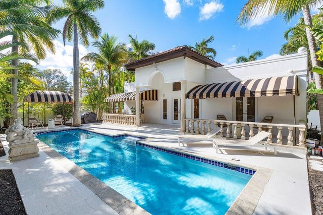 200 NE 2nd Street, Boca Raton, FL 33432