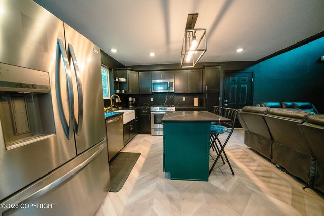 13435 E Cayuga Avenue, Palmer, AK 99645