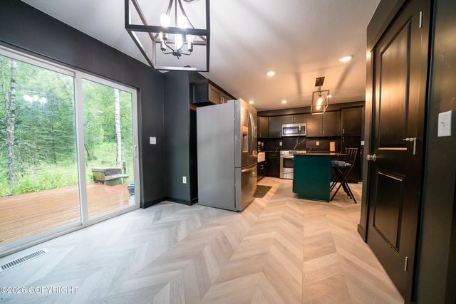 13435 E Cayuga Avenue, Palmer, AK 99645