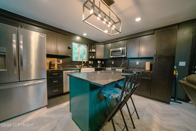 13435 E Cayuga Avenue, Palmer, AK 99645