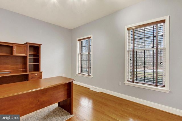 1317 CROWN POINT CT, New Freedom, PA 17349