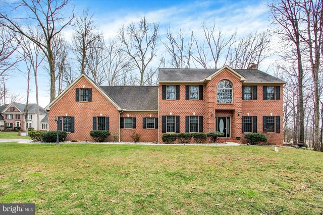 1317 CROWN POINT CT, New Freedom, PA 17349