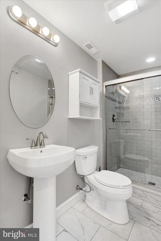 1317 CROWN POINT CT, New Freedom, PA 17349