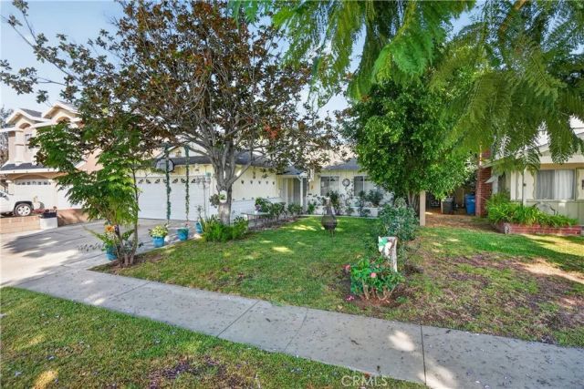 10445 Valley View Avenue, Whittier, CA 90604