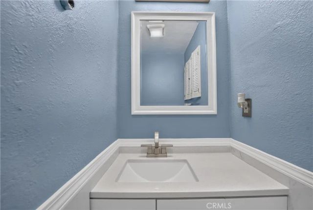 10445 Valley View Avenue, Whittier, CA 90604