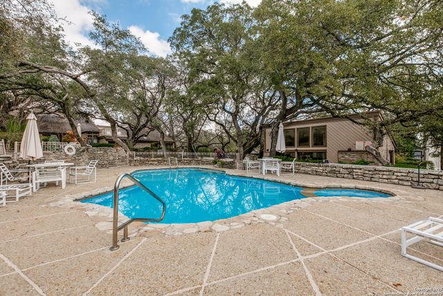 11807 Sunburst St Apt 403, San Antonio, TX 78230