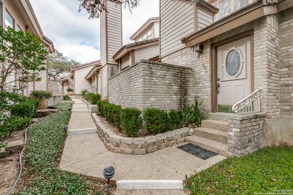 11807 Sunburst St Apt 403, San Antonio, TX 78230
