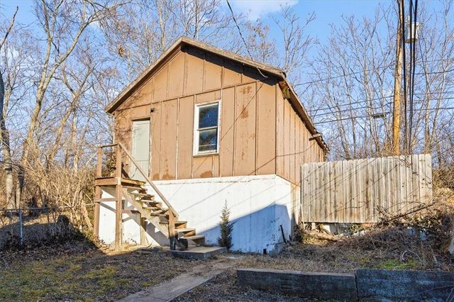 3741 Olive Street, Kansas City, MO 64109