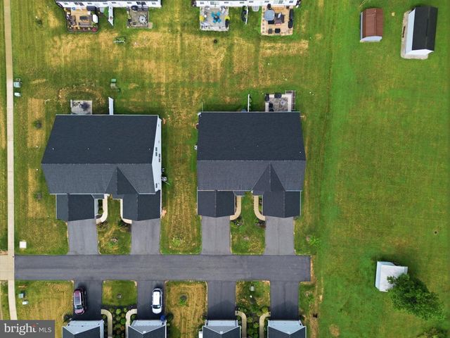 7450 SAINT PATRICK CT, Abbottstown, PA 17301
