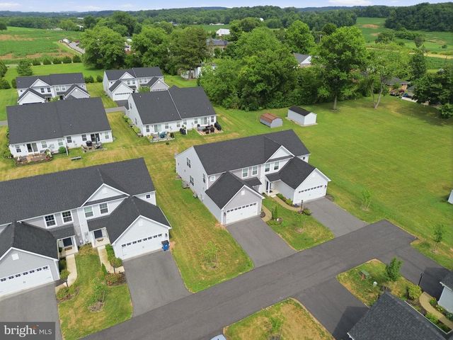 7450 SAINT PATRICK CT, Abbottstown, PA 17301