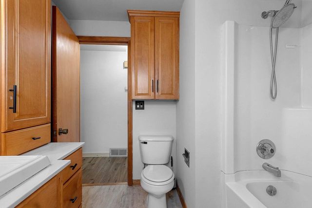 1175 THOMAS STREET, Green Bay, WI 54303