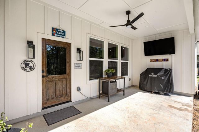 15245 Alchester Lane, Plantersville, TX 77363