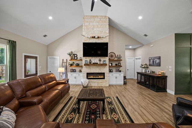 15245 Alchester Lane, Plantersville, TX 77363