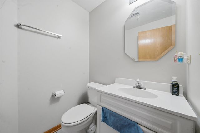 798 River Walk Drive, Wheeling, IL 60090