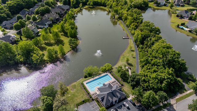 668 Springlake Dr, Franklin, TN 37064