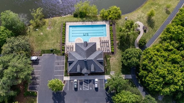 668 Springlake Dr, Franklin, TN 37064