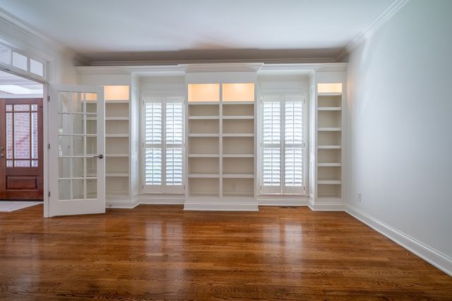 668 Springlake Dr, Franklin, TN 37064