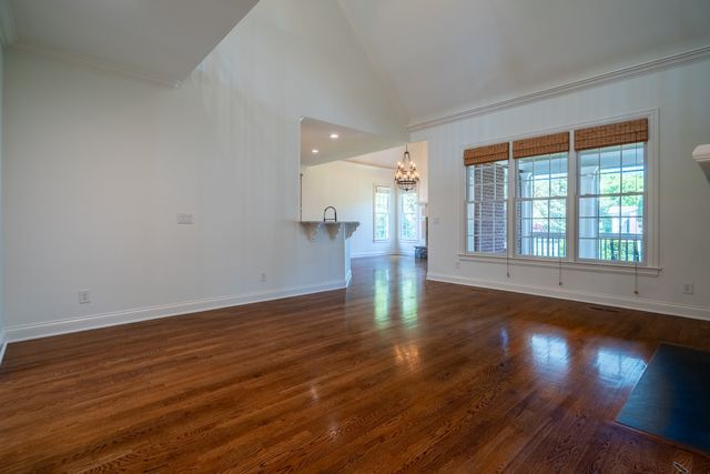 668 Springlake Dr, Franklin, TN 37064