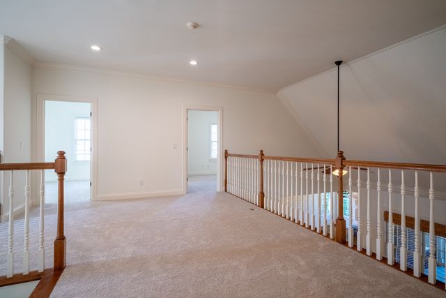 668 Springlake Dr, Franklin, TN 37064