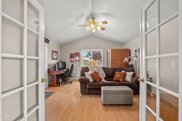 2872 Galaxy Way, Grants Pass, OR 97527