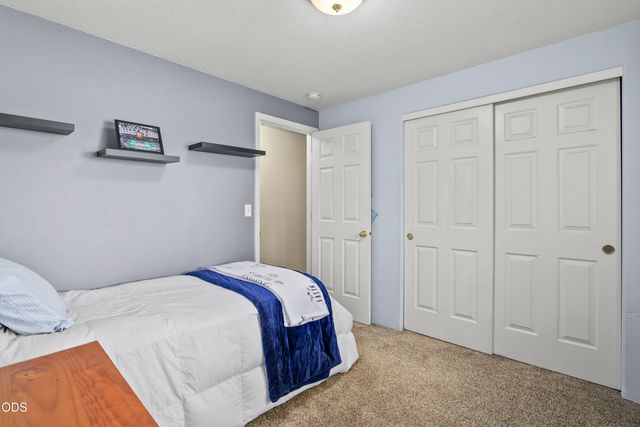 2872 Galaxy Way, Grants Pass, OR 97527