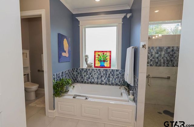 7521 Northlake Dr., Tyler, TX 75703