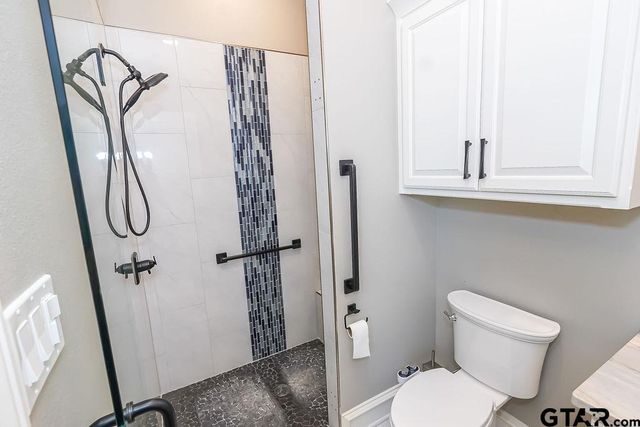 7521 Northlake Dr., Tyler, TX 75703