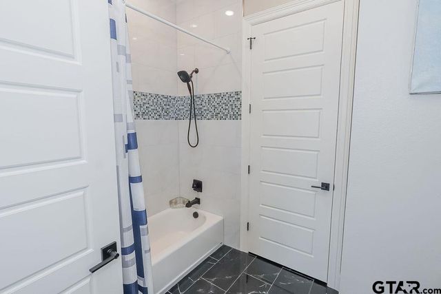 7521 Northlake Dr., Tyler, TX 75703