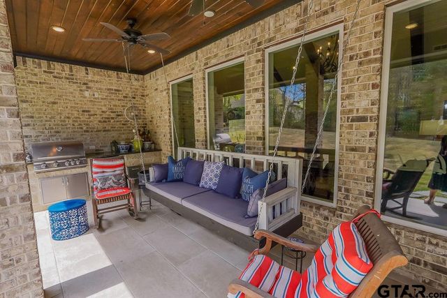 7521 Northlake Dr., Tyler, TX 75703