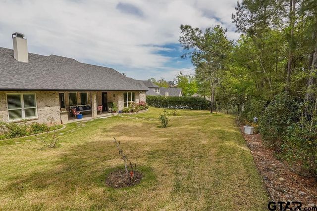 7521 Northlake Dr., Tyler, TX 75703