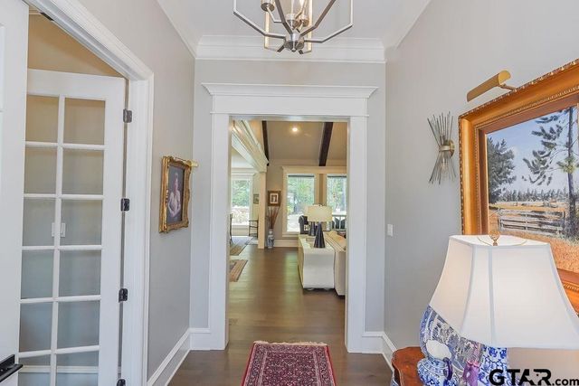 7521 Northlake Dr., Tyler, TX 75703