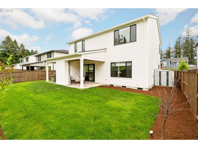 2744 DAHLIA Dr, West Linn, OR 97068