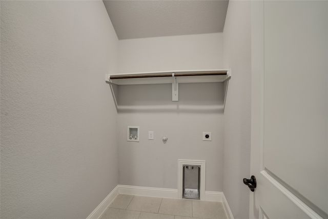 308 Moss Cove Drive, Aubrey, TX 76227