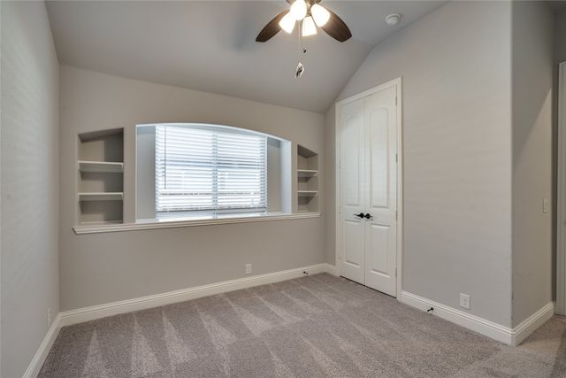 308 Moss Cove Drive, Aubrey, TX 76227