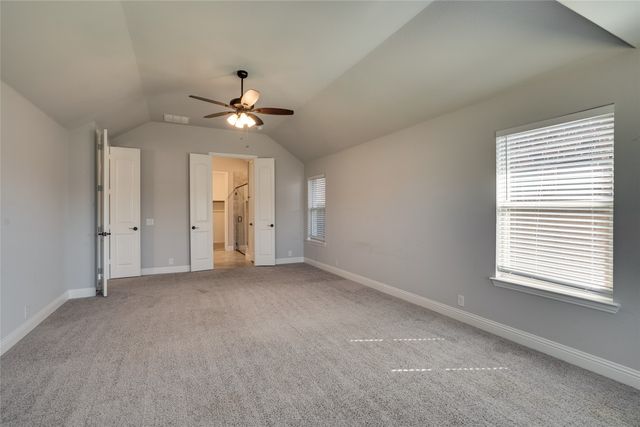 308 Moss Cove Drive, Aubrey, TX 76227