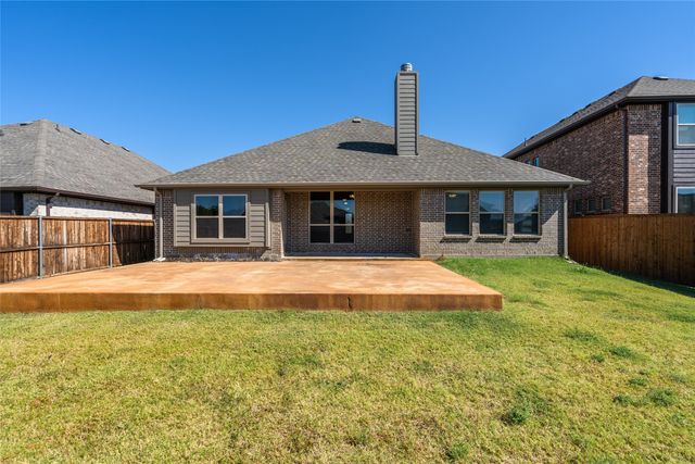 308 Moss Cove Drive, Aubrey, TX 76227