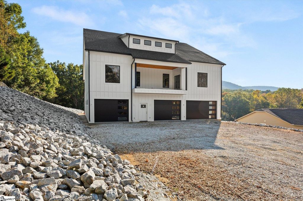 4715 State Park Road, Travelers Rest, SC 29690