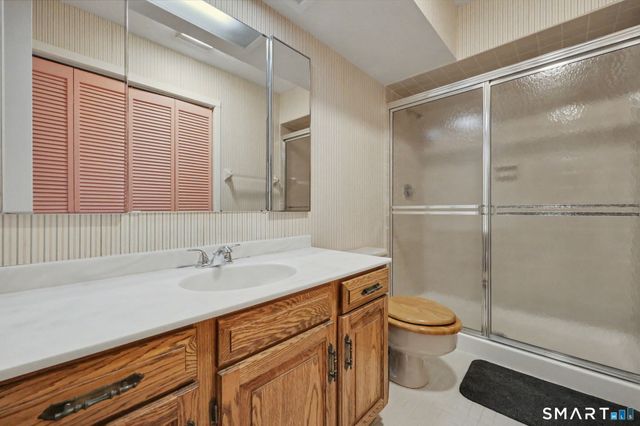4 Heritage Crest C, Southbury, CT 06488