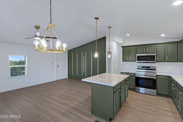 4556 N IRONWOOD Drive, Apache Junction, AZ 85120