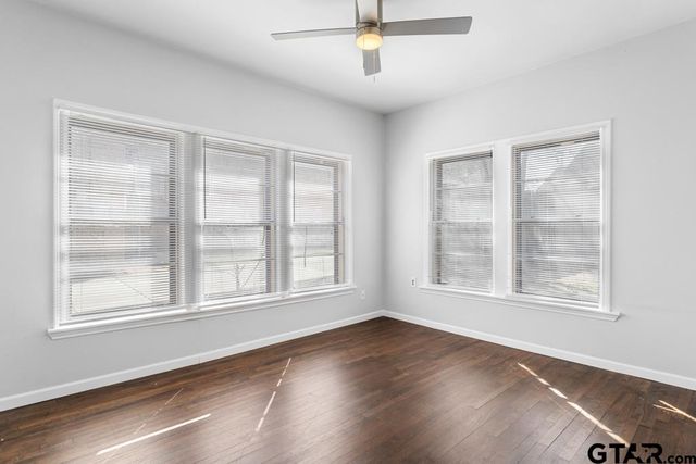 1015 Donnybrook Ave, Tyler, TX 75701