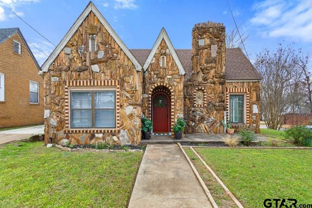 1015 Donnybrook Ave, Tyler, TX 75701