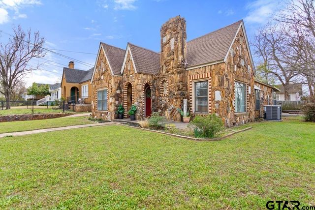 1015 Donnybrook Ave, Tyler, TX 75701