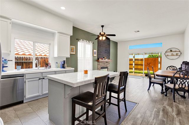 17592 Electra Drive, Victorville, CA 92395