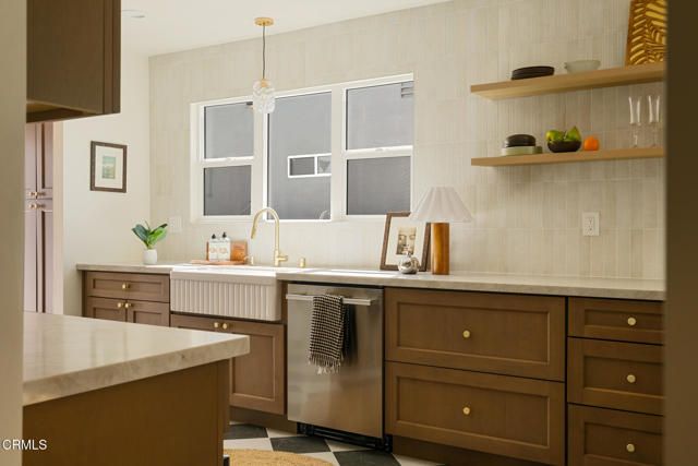 4170 4th Avenue, Los Angeles, CA 90008