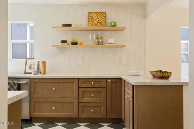 4170 4th Avenue, Los Angeles, CA 90008