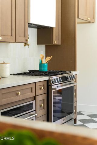 4170 4th Avenue, Los Angeles, CA 90008