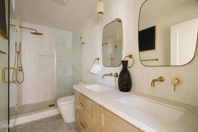 4170 4th Avenue, Los Angeles, CA 90008