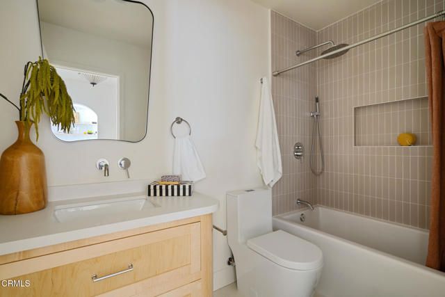 4170 4th Avenue, Los Angeles, CA 90008